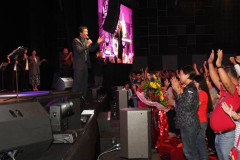 altar-call1-73611_720x540